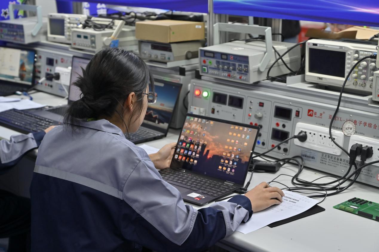 我校成功承辦2023年云南省職業(yè)院校技能大賽“智能電子產(chǎn)品設(shè)計與開發(fā)”賽項，以賽促學助推技術(shù)人才培養(yǎng)